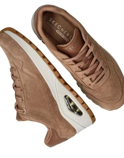 DAMES Skechers Uno Rugged Chillproof Sneakers Bruin Dames